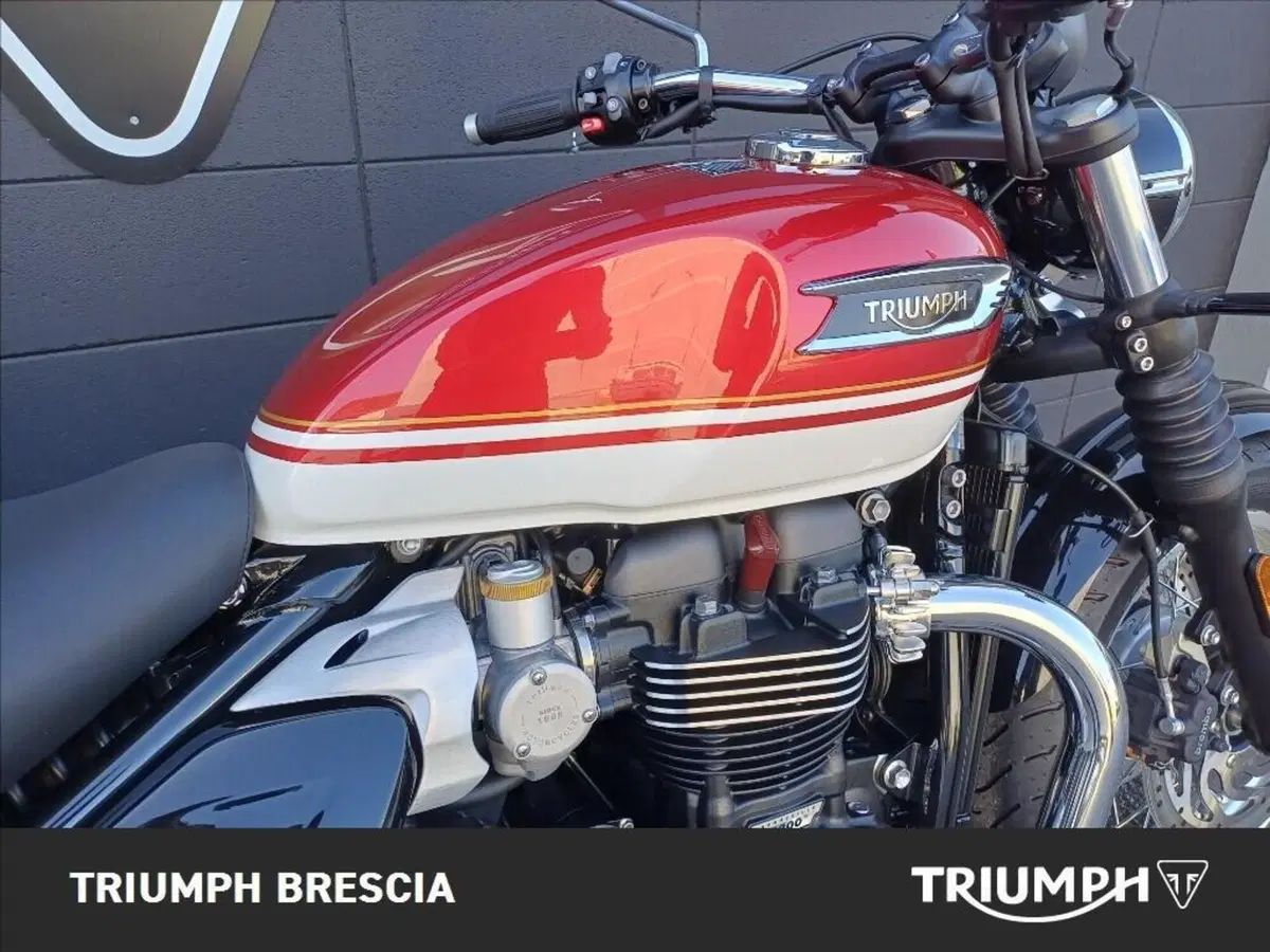 Triumph Bonneville Speedmaster 1200 (2026) (5)