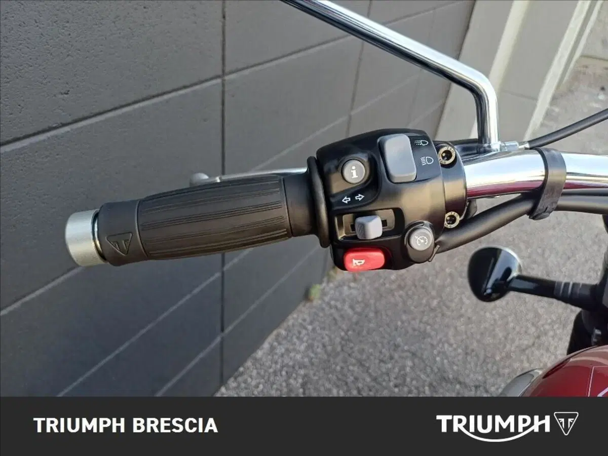 Triumph Bonneville Speedmaster 1200 (2026) (10)