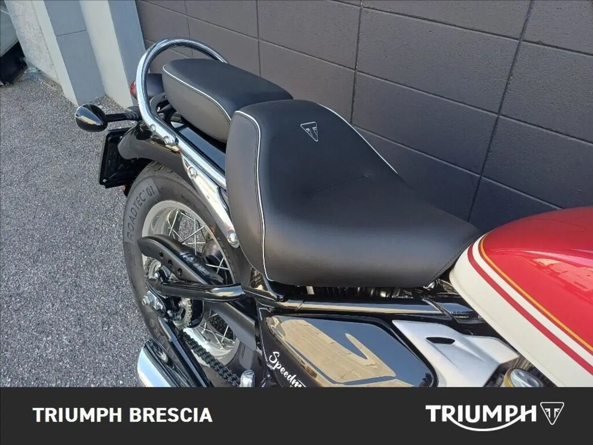 Triumph Bonneville Speedmaster 1200 (2026) (4)