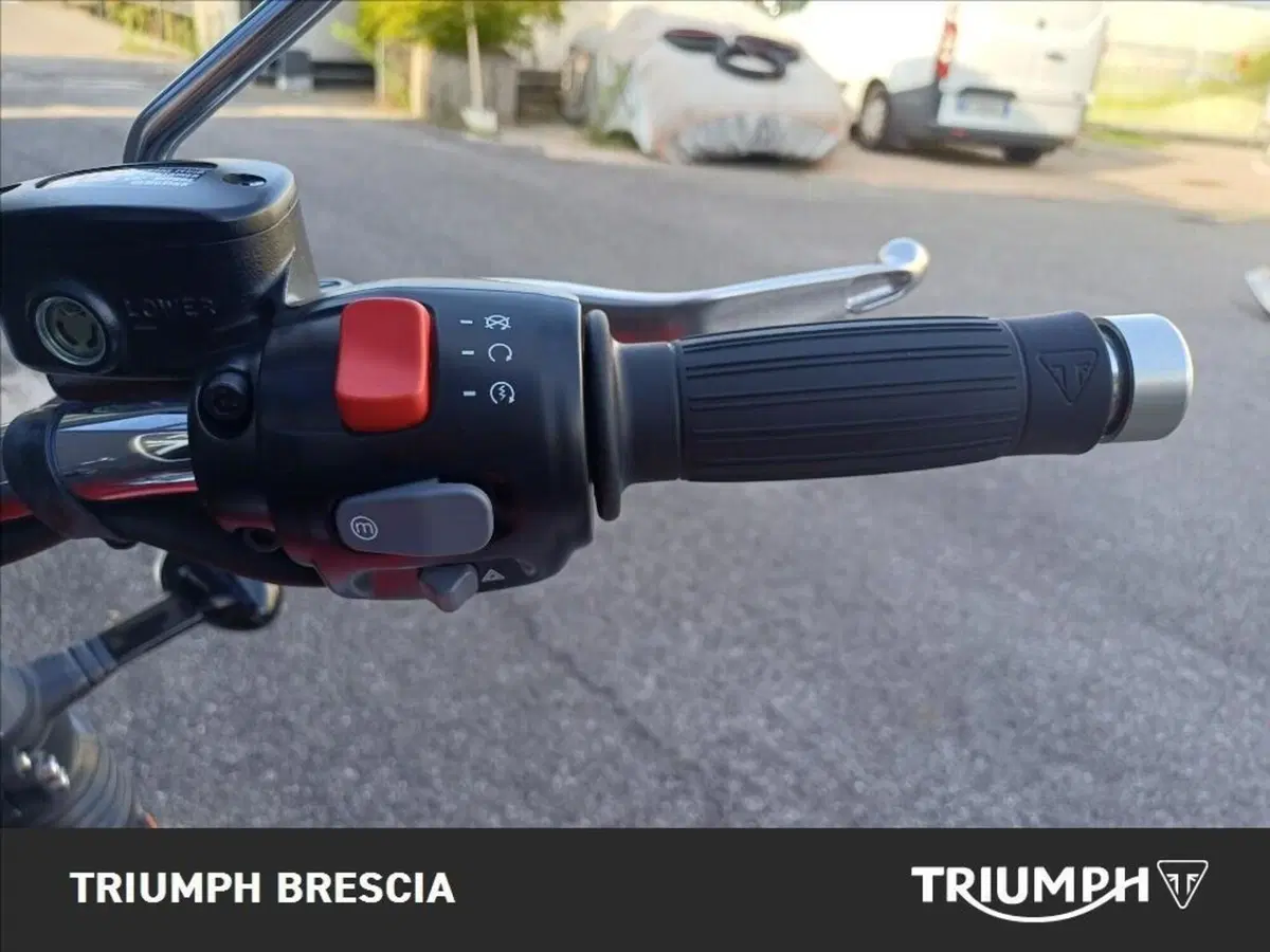 Triumph Bonneville Speedmaster 1200 (2026) (11)