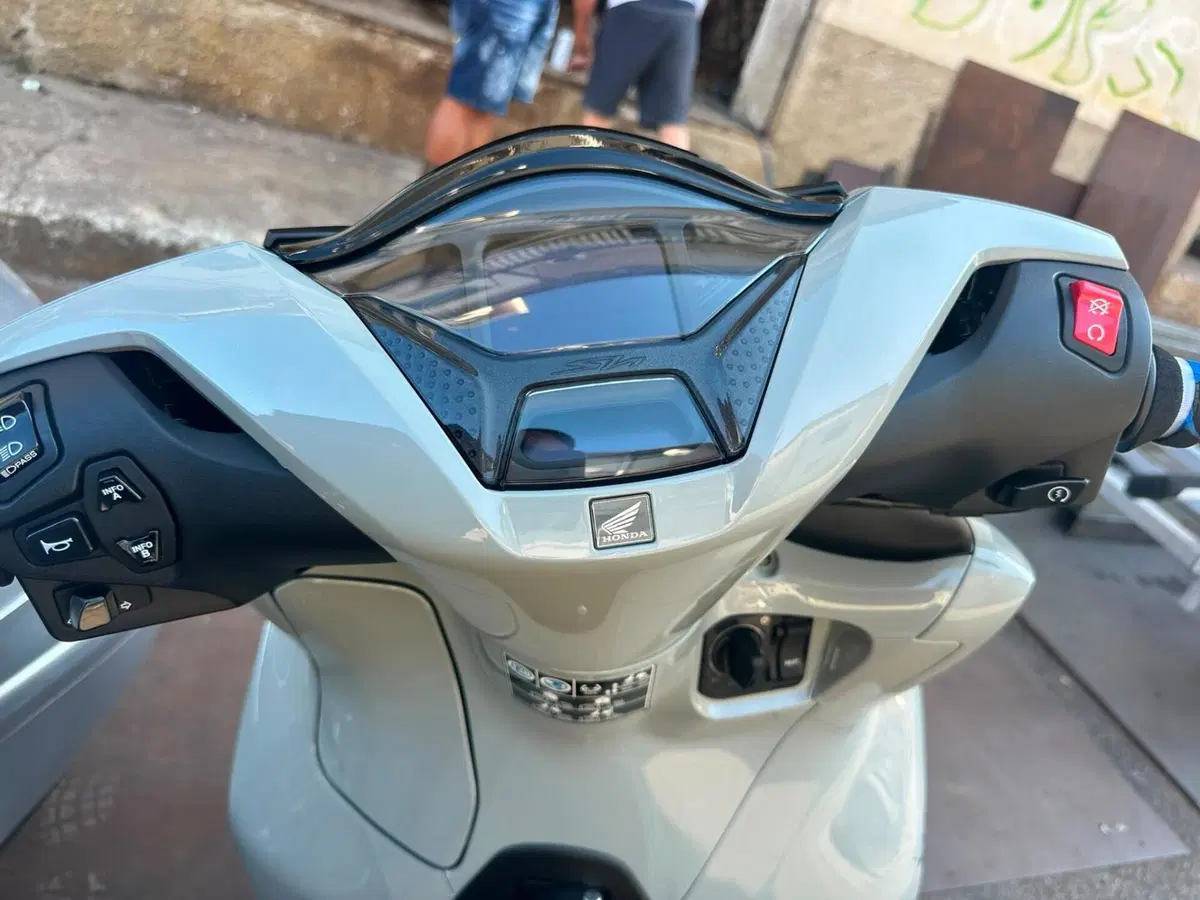 Honda SH 350i Sport (2025 - 26) (3)