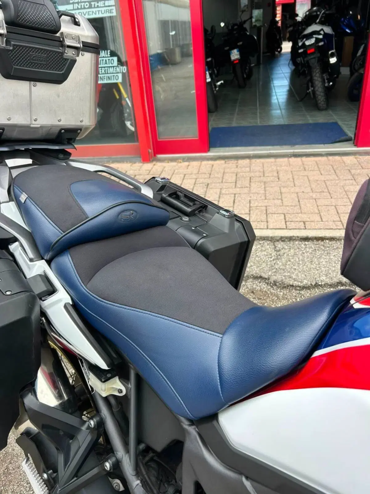 Honda Africa Twin CRF 1000L DCT ABS (2016 - 17) (6)