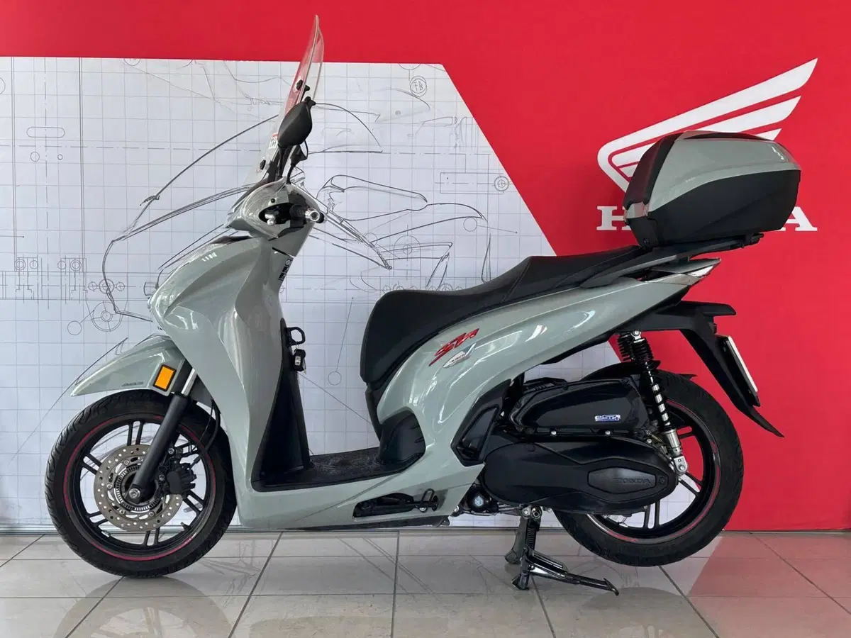 Honda SH 350 (2021 - 24) (3)