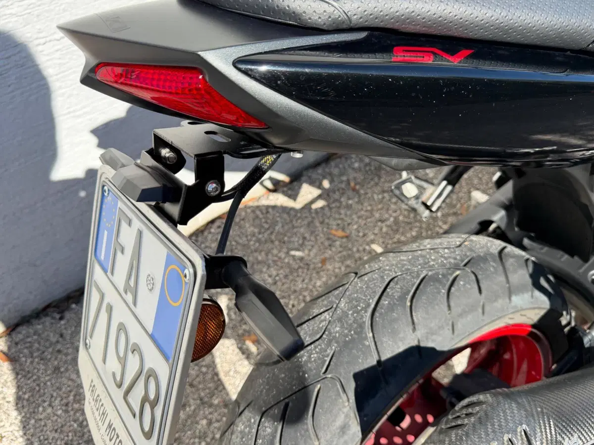 Suzuki SV650 (2021 - 24) (6)