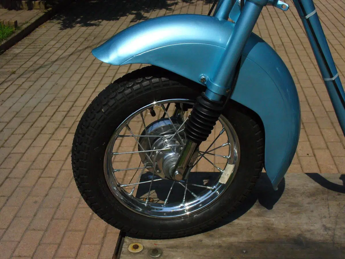 Isomoto 125 (8)