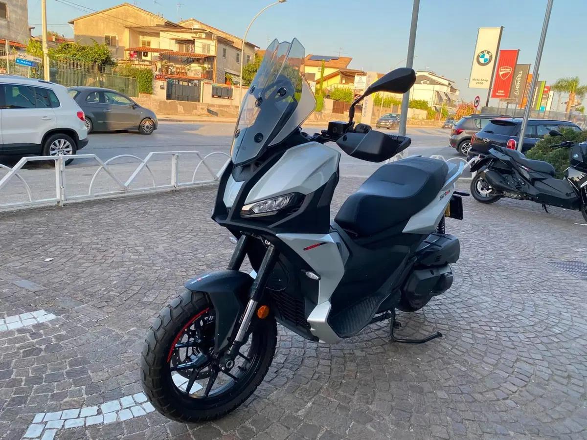 Aprilia SR GT 400 (2026) (4)