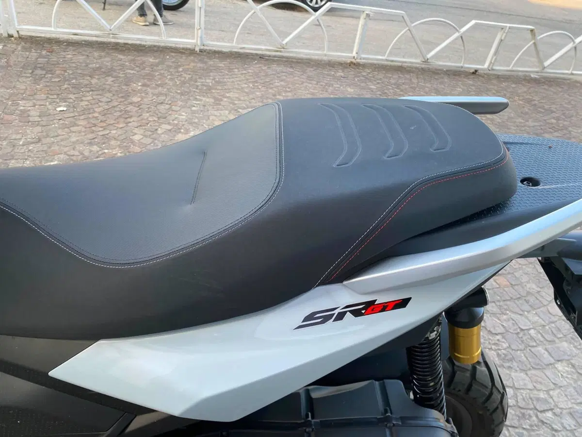 Aprilia SR GT 400 (2026) (9)