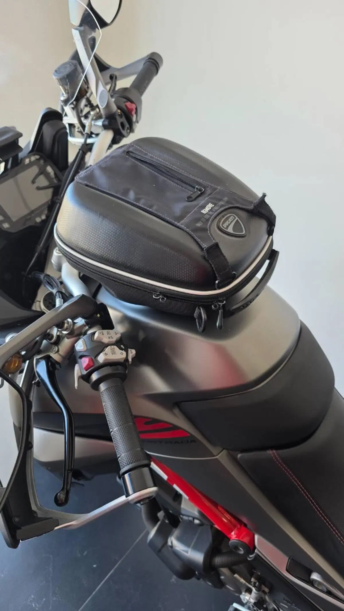 Ducati Multistrada 1260 S Grand Tour (2020) (5)