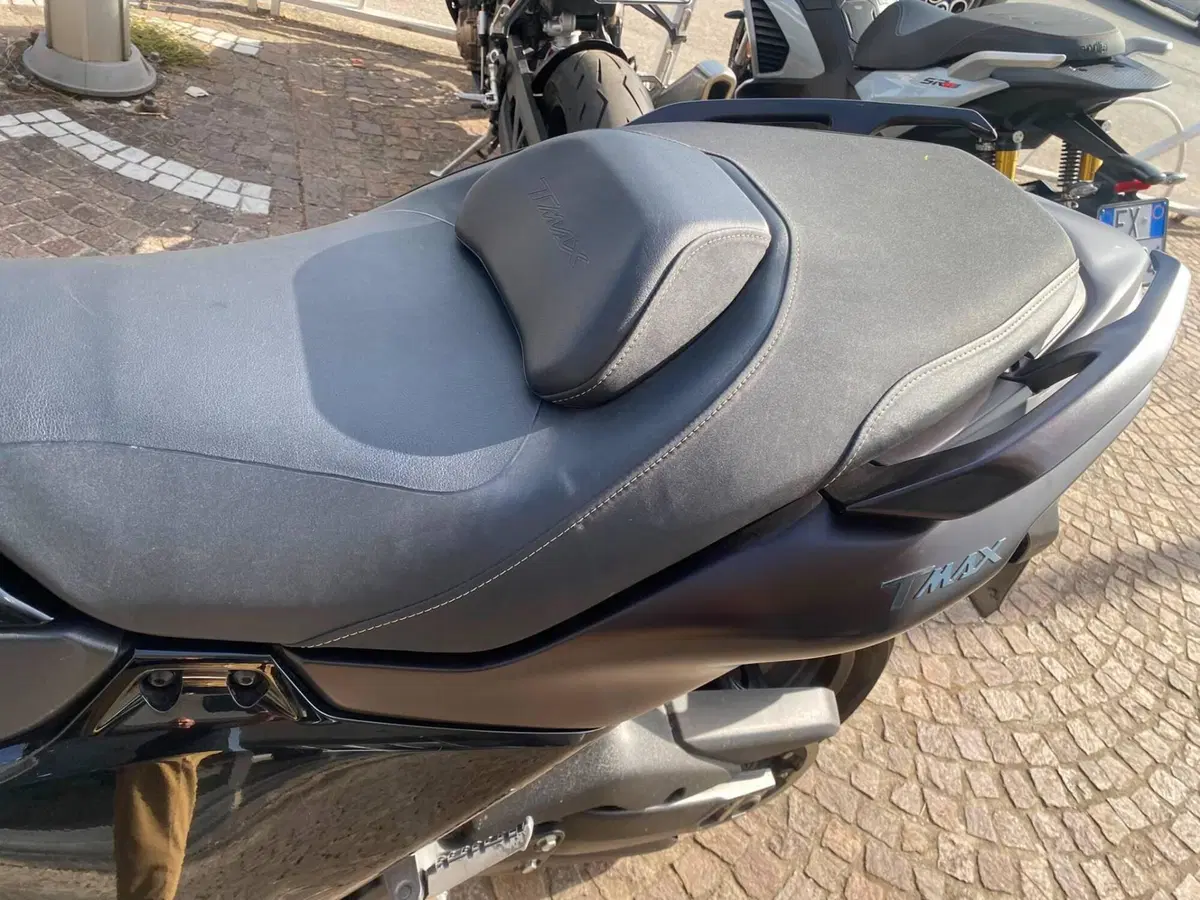 Yamaha T-Max 560 Tech Max (2022 - 24) (7)