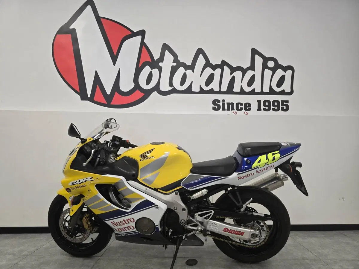 Honda CBR 600 F Sport Rossi Replica (2001 - 02) (3)