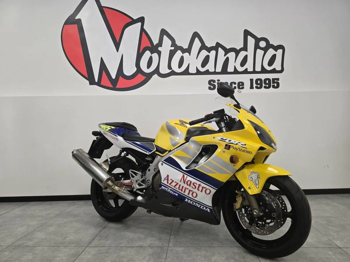 Honda CBR 600 F Sport Rossi Replica (2001 - 02)
