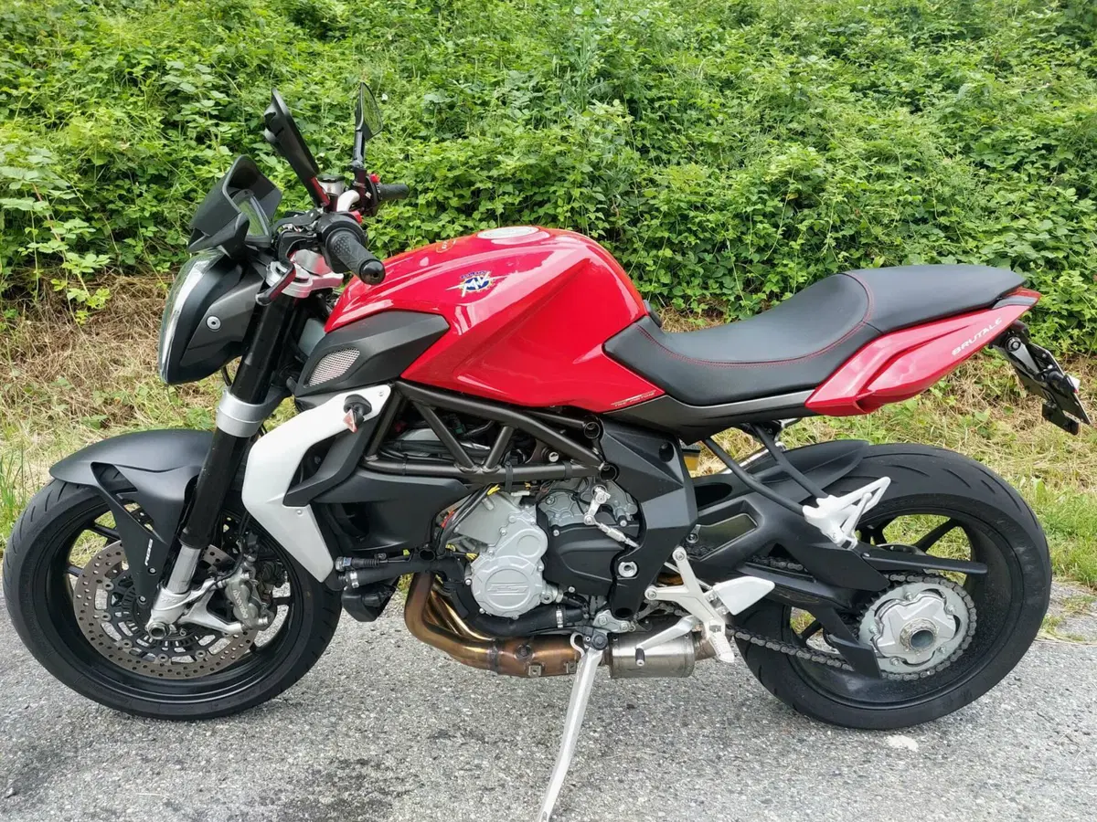 MV Agusta Brutale 675 EAS ABS (2011 - 16) (10)
