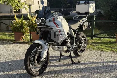 Ducati DesertX (2022 - 25) usata