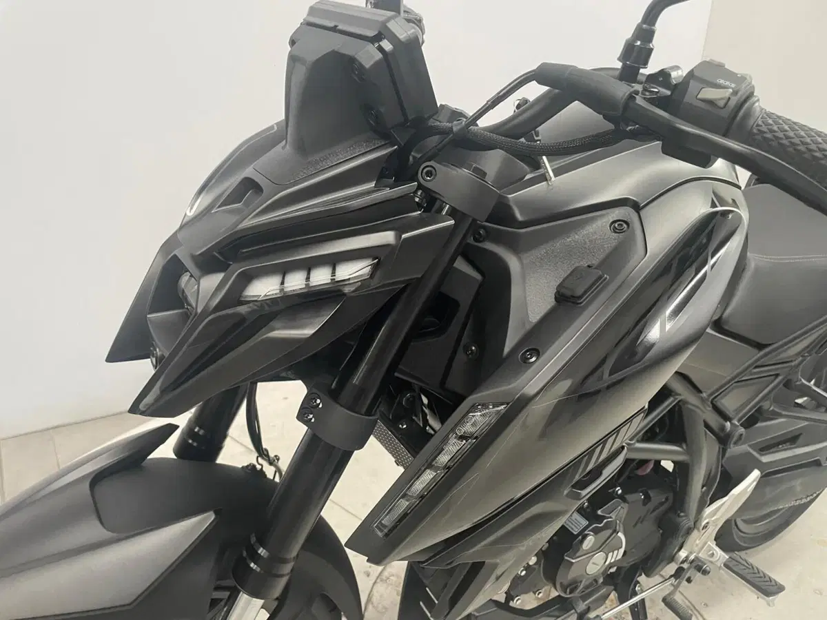 Voge Brivido 125R (2023 - 26) (4)
