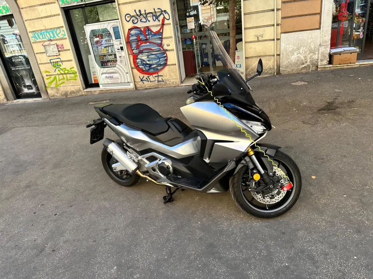 Honda Forza 750 DCT (2021 - 24) (6)