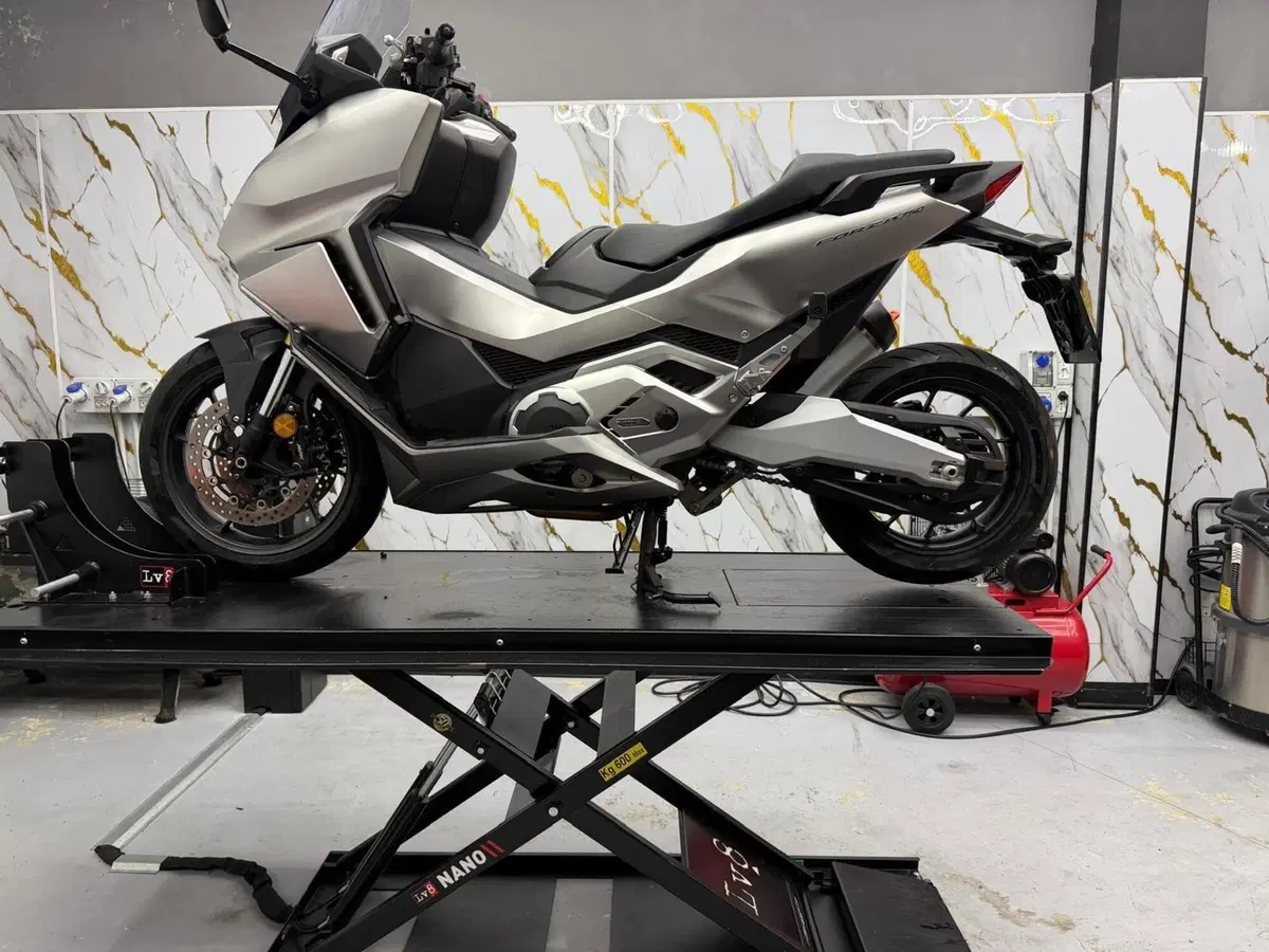 Honda Forza 750 DCT (2021 - 24) (7)