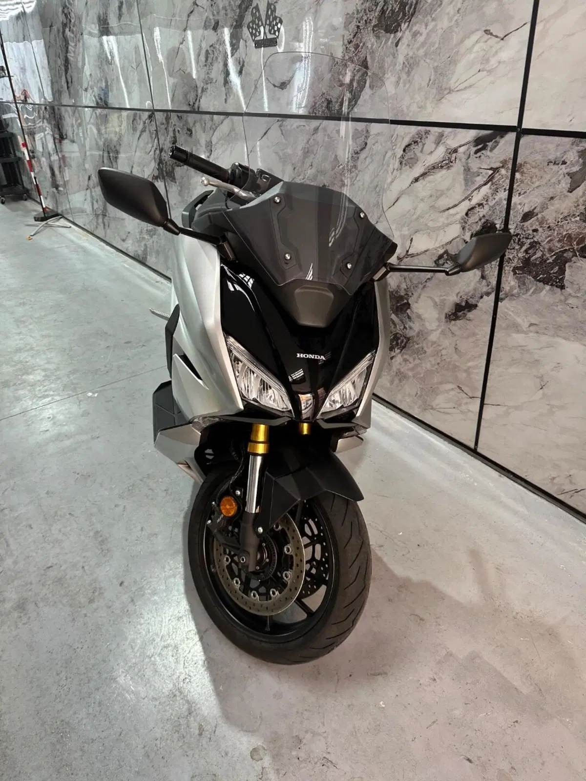 Honda Forza 750 DCT (2021 - 24) (9)