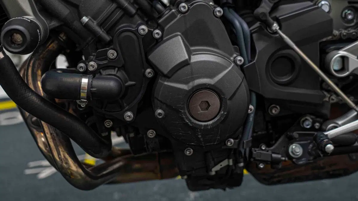 Yamaha MT-09 (2013 - 15) (3)