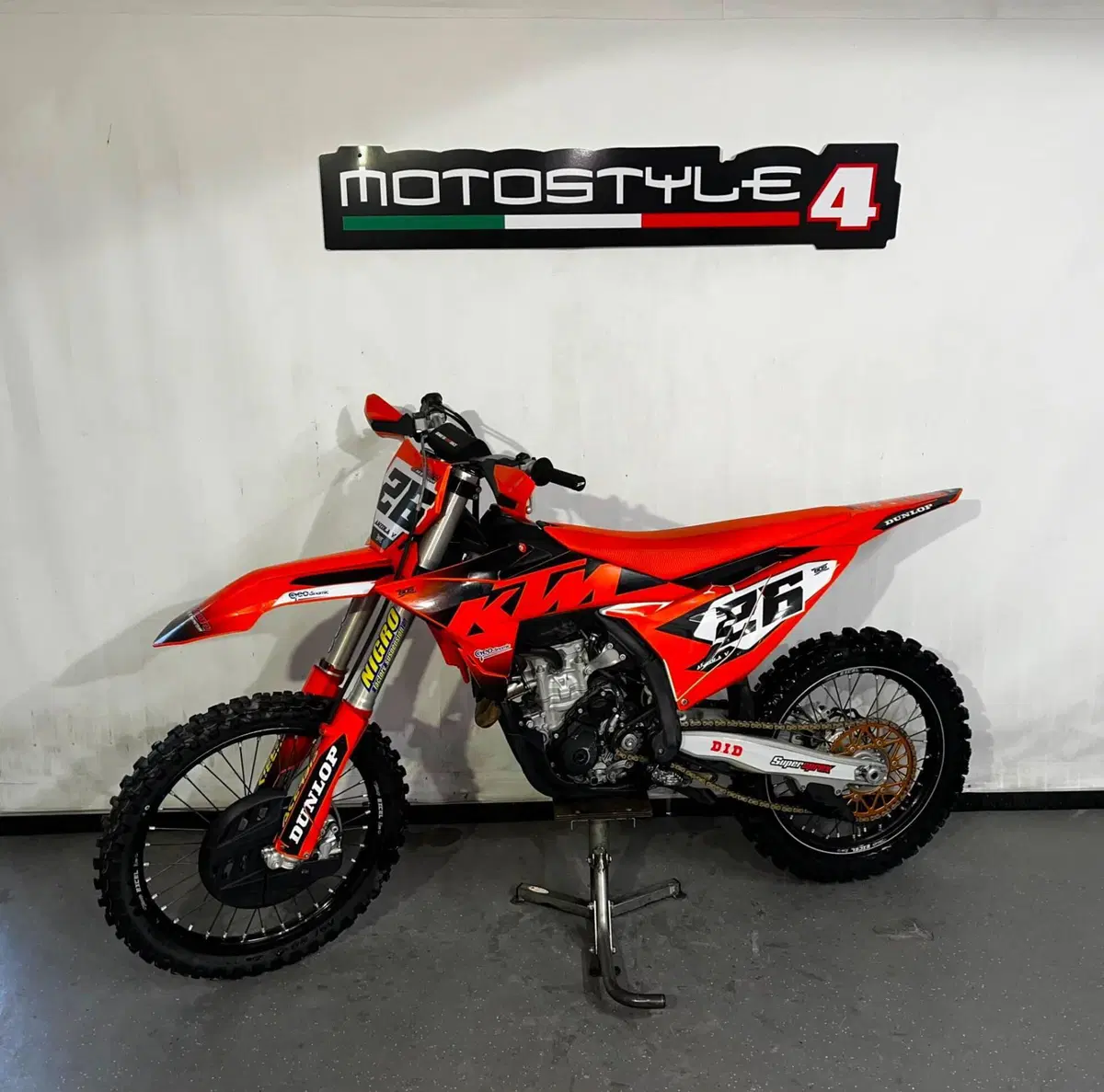 KTM 250 SX-F (2023) (2)