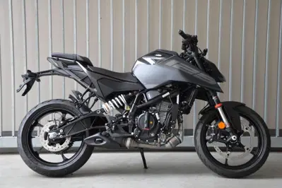 KTM 125 Duke (2026) nuova