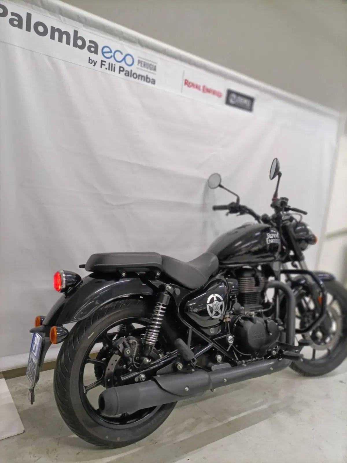 Royal Enfield Meteor 350 (2021 - 26) (2)