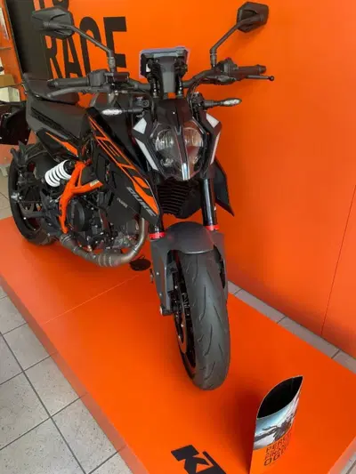 KTM 390 Duke (2026) nuova