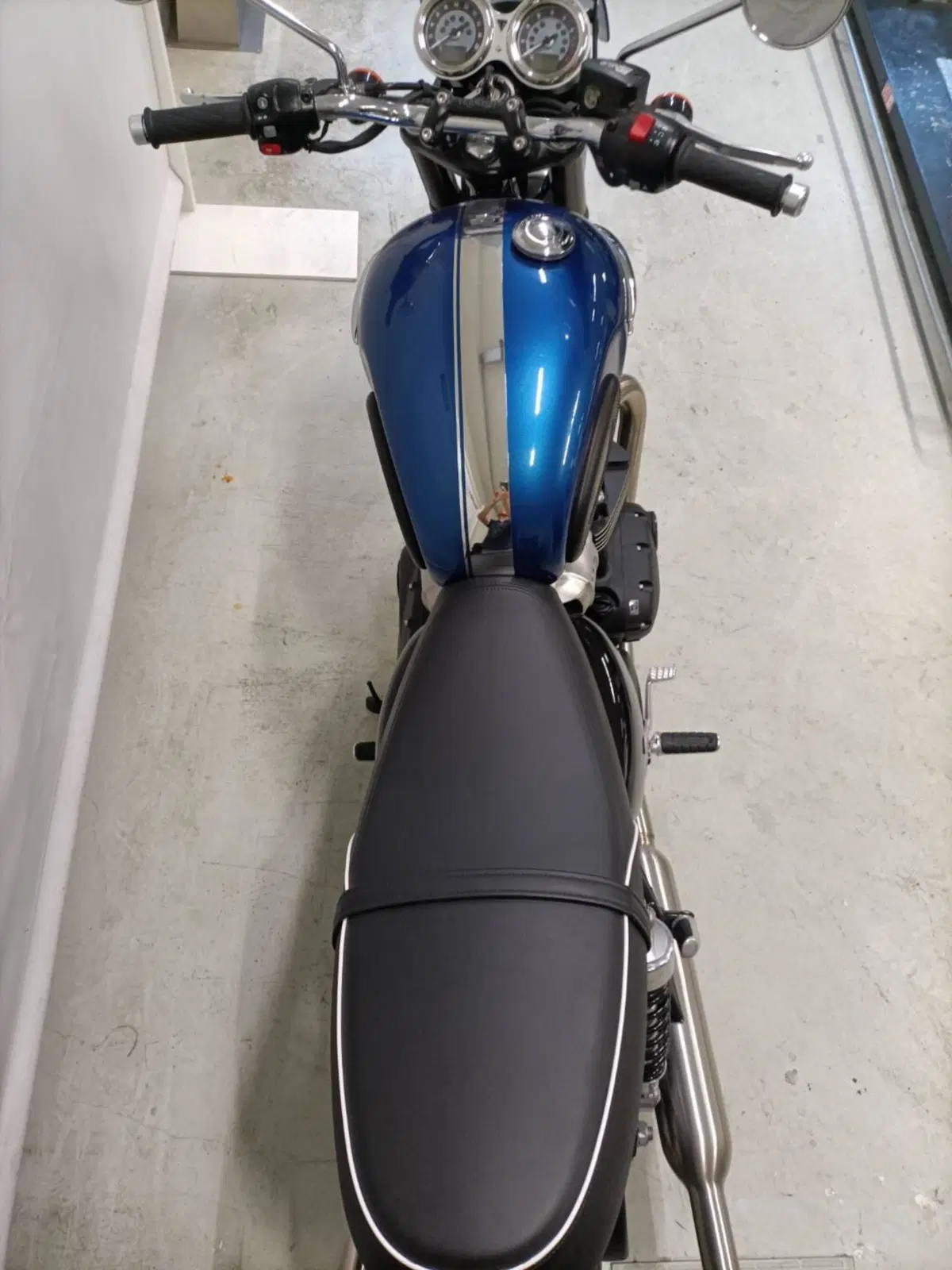 Triumph Bonneville T100 (2021 - 25) (6)