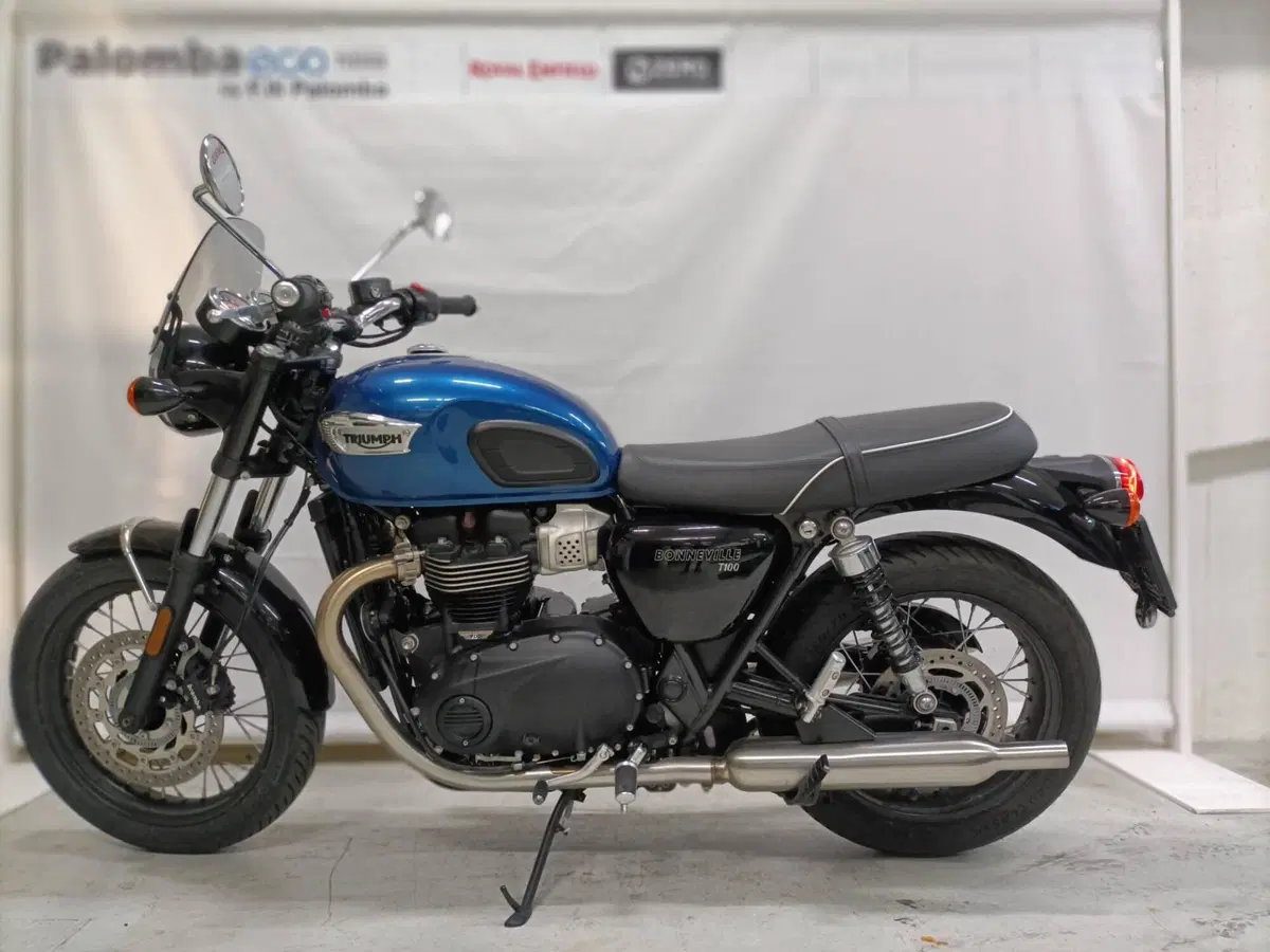 Triumph Bonneville T100 (2021 - 25) (2)
