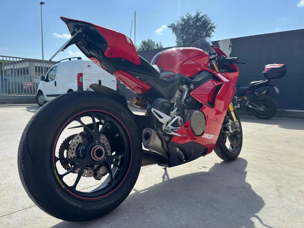 Ducati Panigale V4 S 1100 Corse (2019) (5)