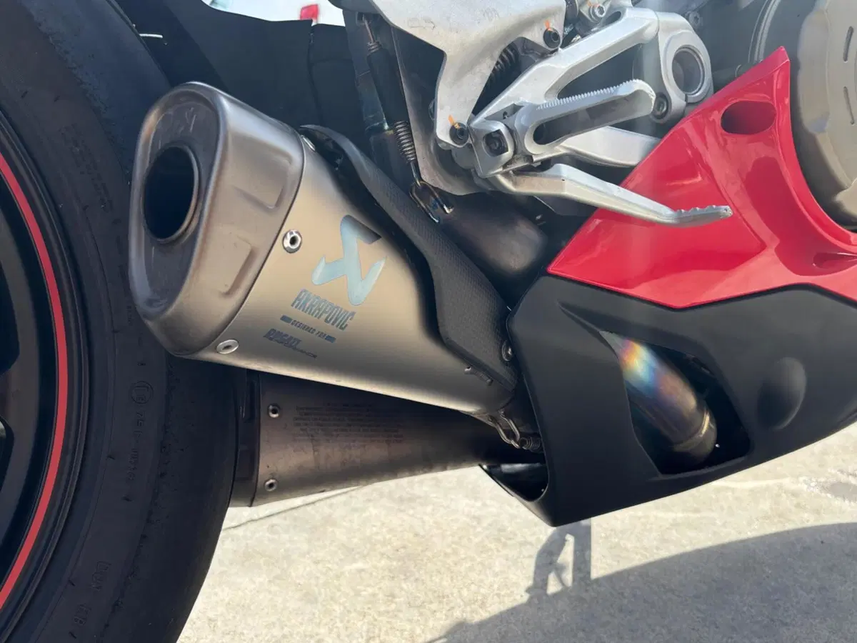 Ducati Panigale V4 S 1100 Corse (2019) (7)