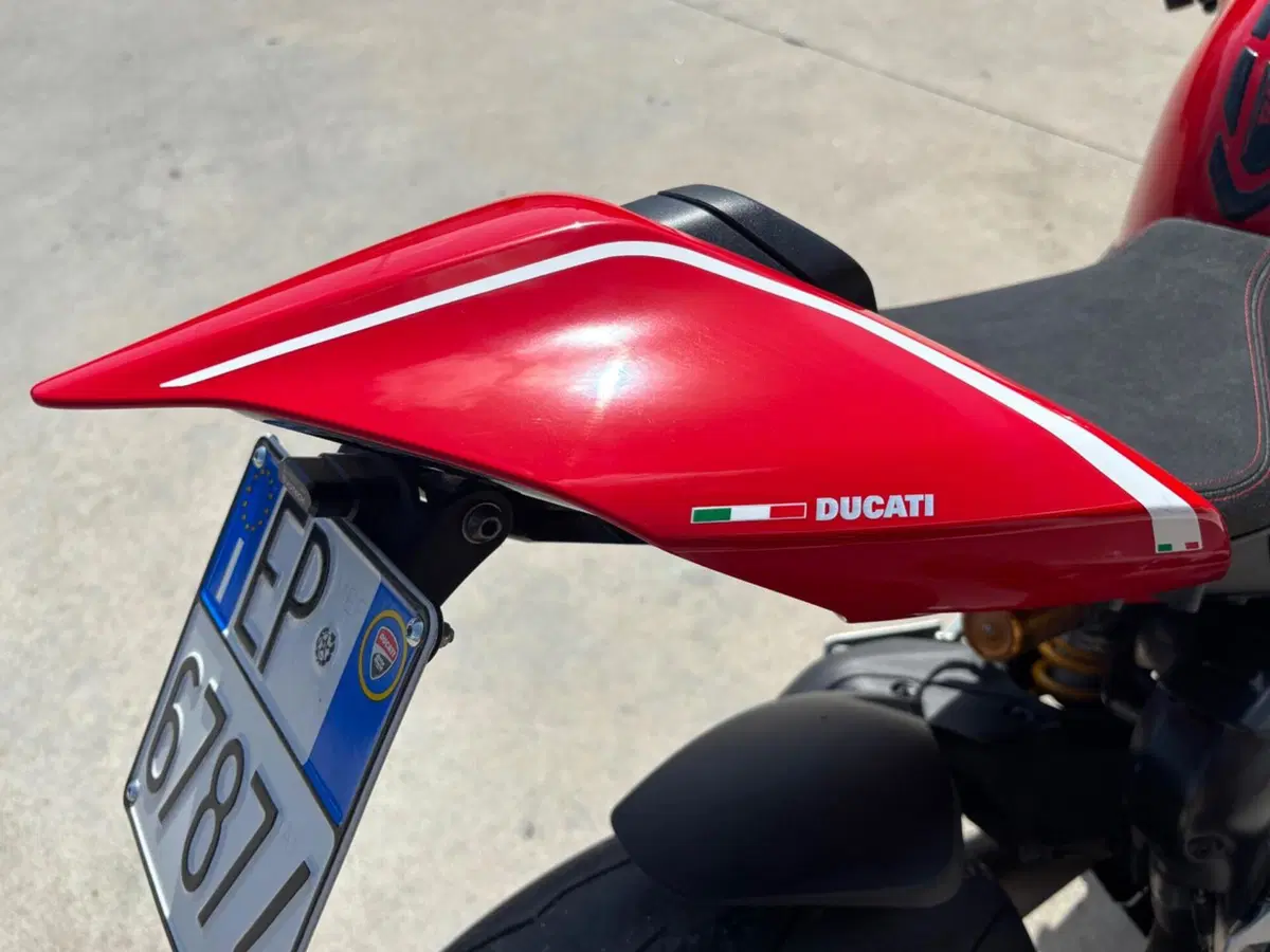Ducati Panigale V4 S 1100 Corse (2019) (8)