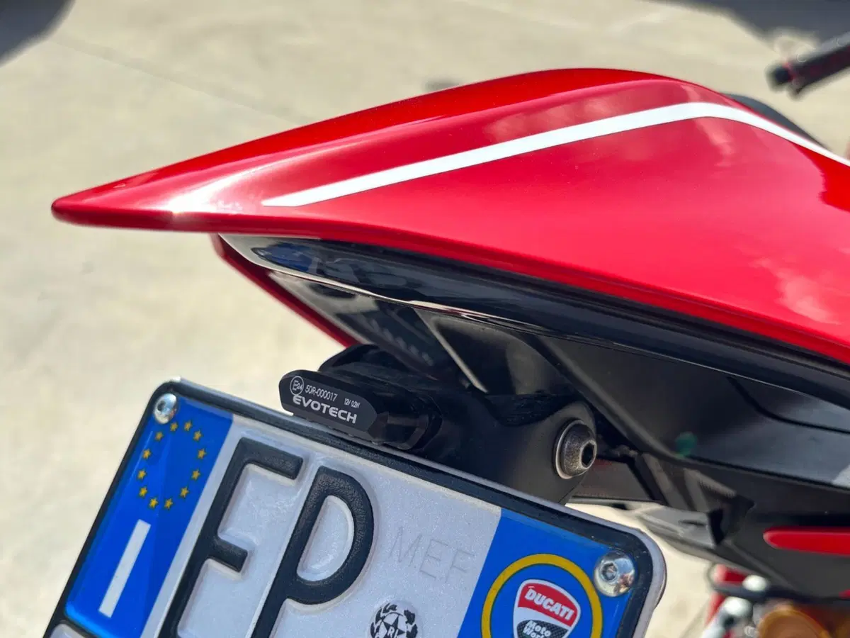 Ducati Panigale V4 S 1100 Corse (2019) (17)