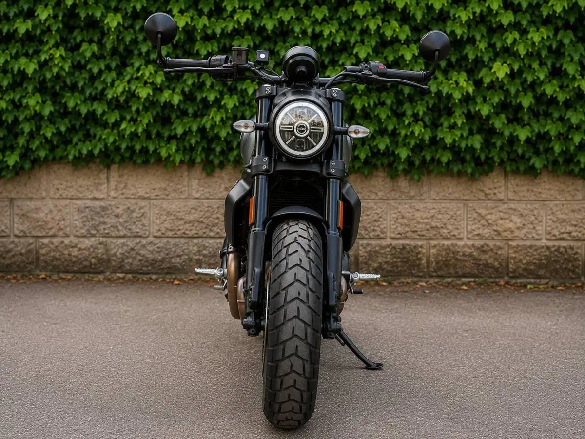 Ducati Scrambler 800 Night Shift (2021 - 22) (3)