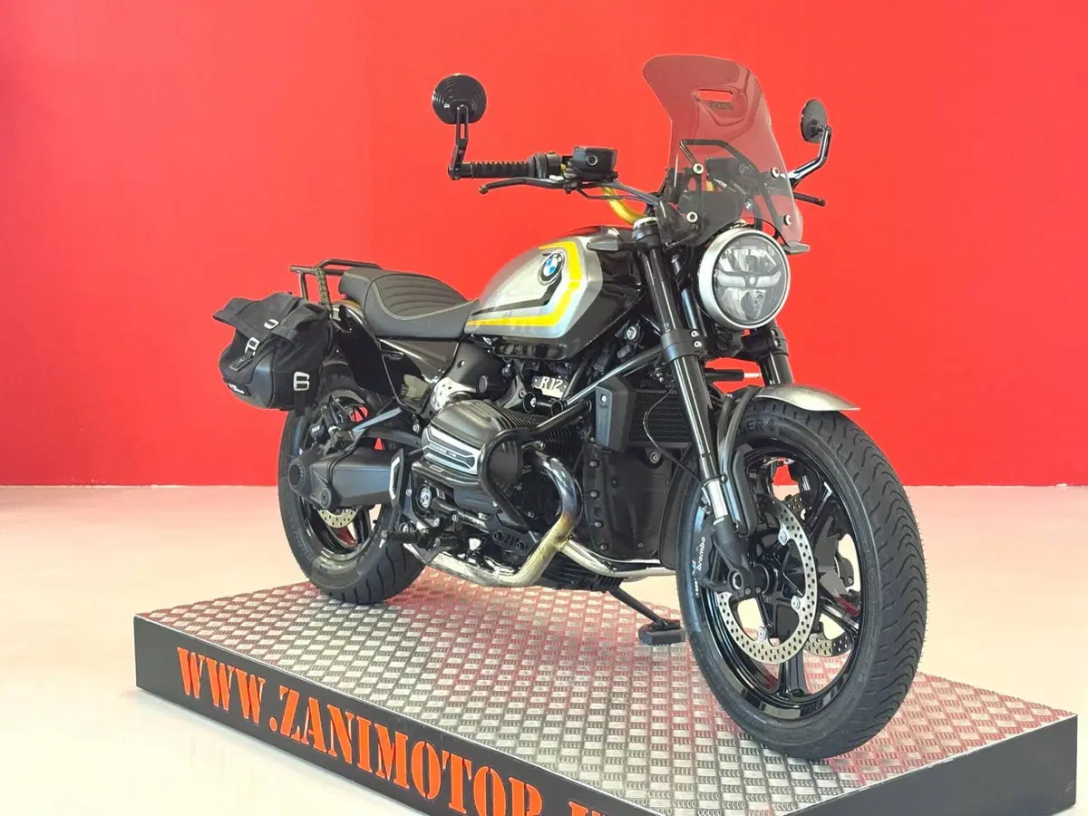 Bmw R 12 (2024 - 26) (2)