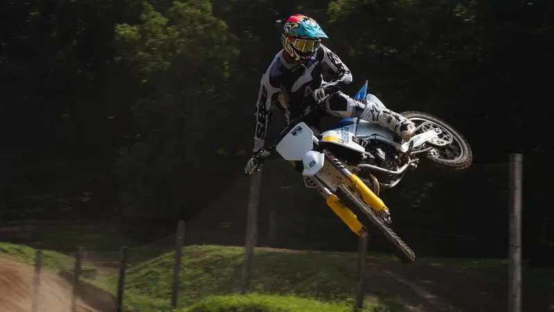 Dalla 125 alla MX2 il passo &egrave; grande: ecco che idea ci siamo fatti nei nostri test [VIDEO]