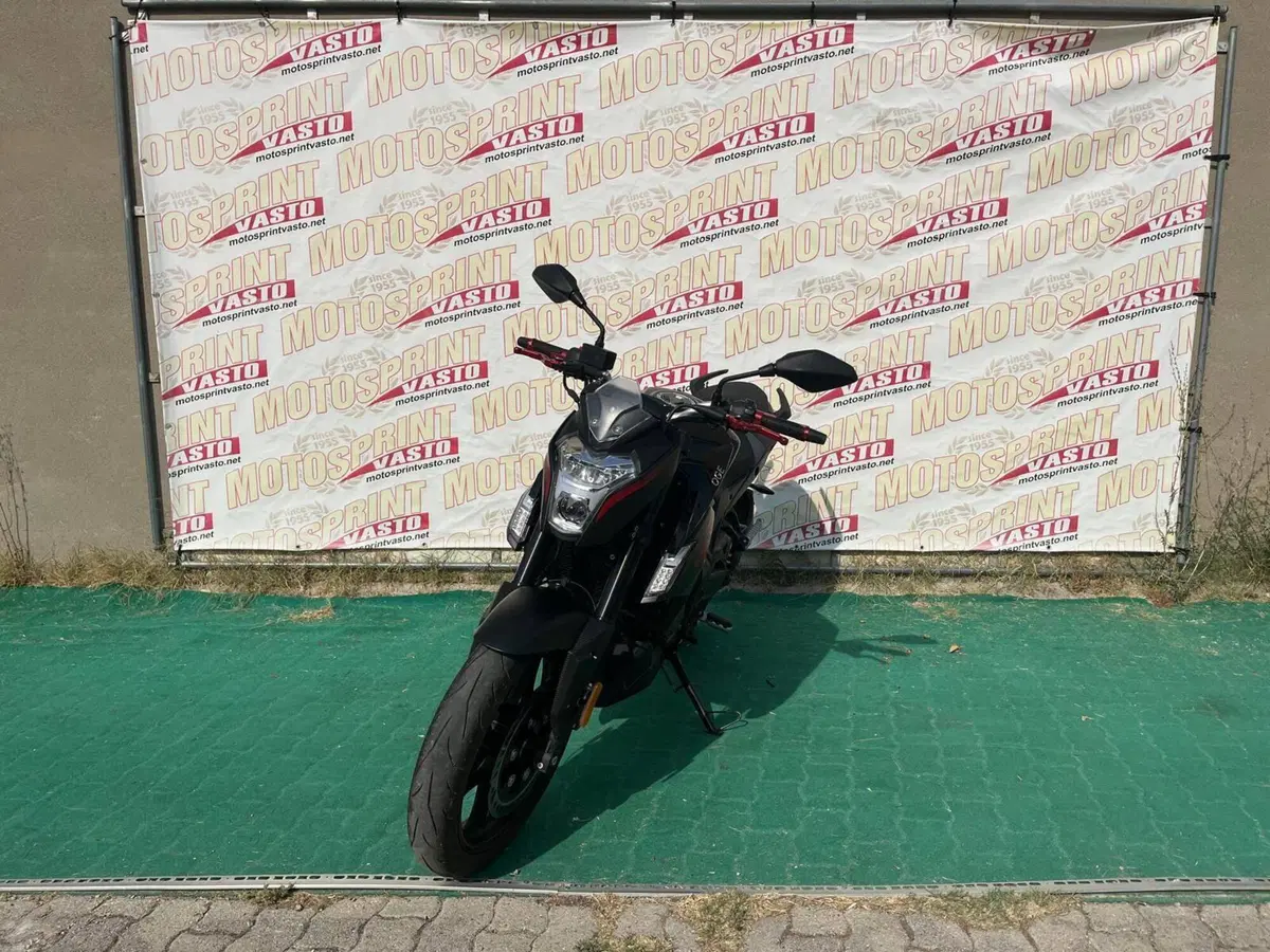 Voge Brivido 300R (2021 - 24) (3)
