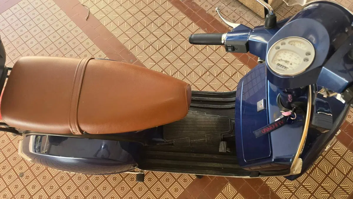 Piaggio vespa 150 px (5)