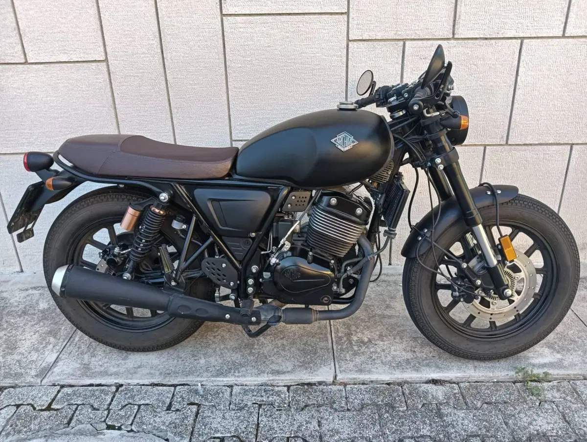 Archive Motorcycle AM 70 250 Cafe Racer (2020) (3)