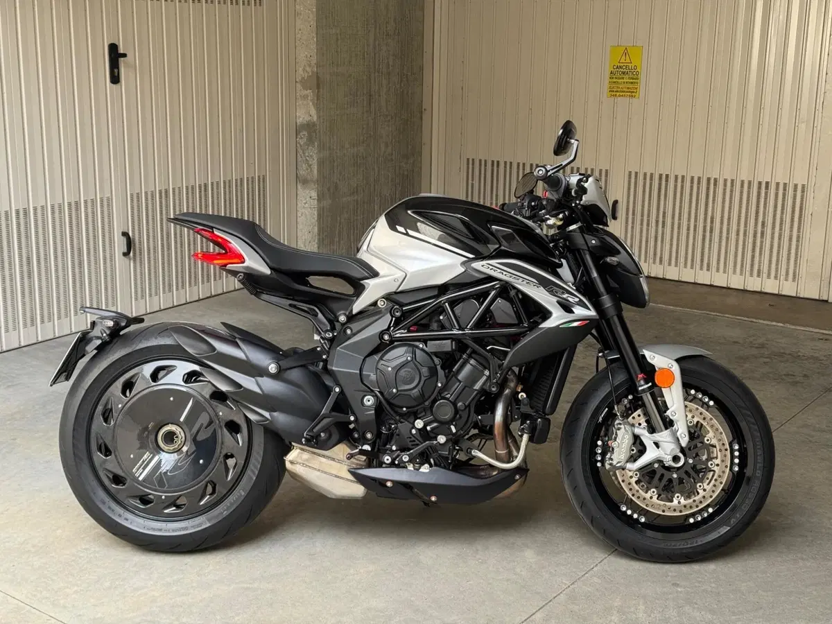 MV Agusta Dragster 800 RR Ottantesimo (2025 - 26) (5)
