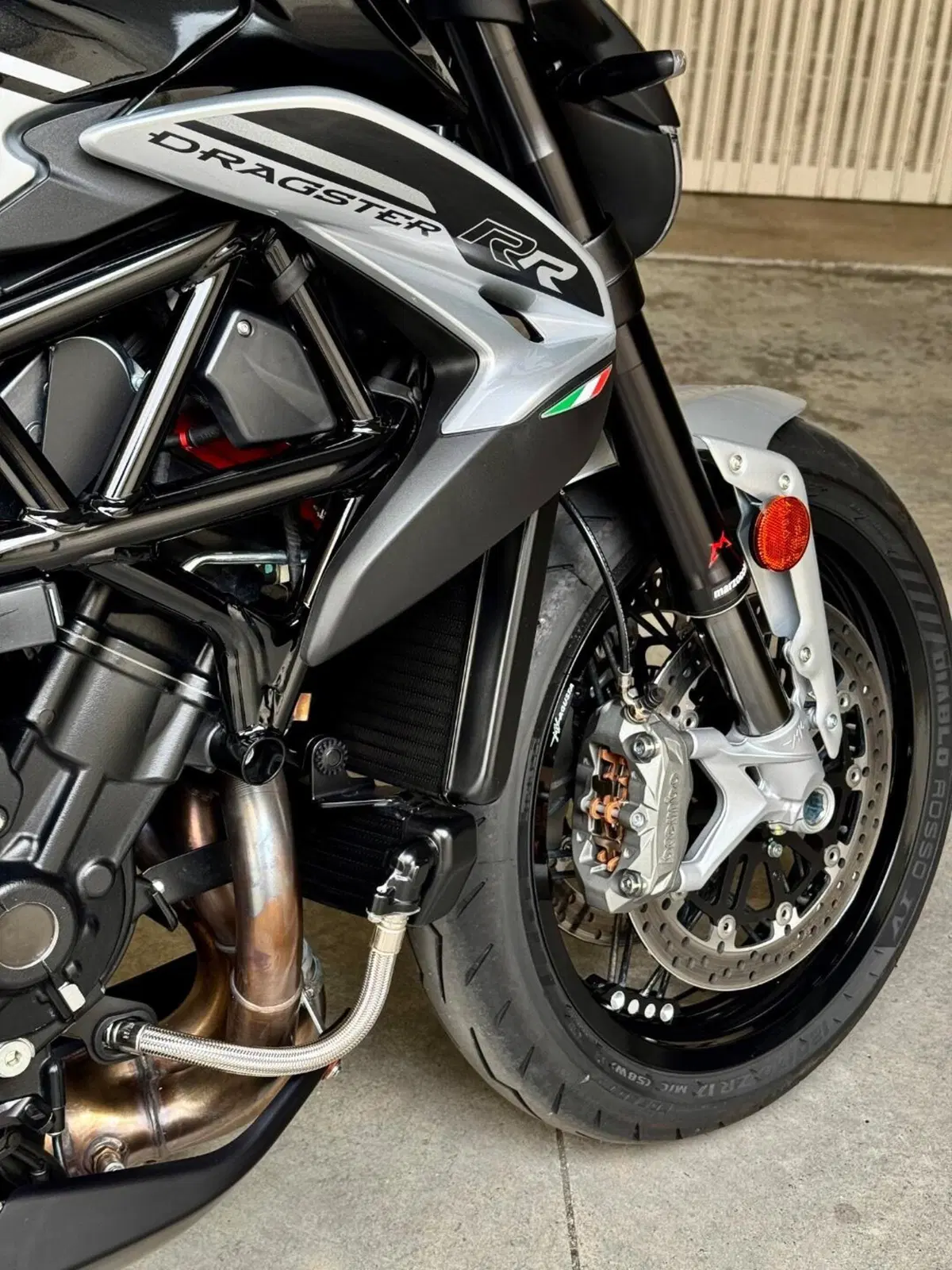 MV Agusta Dragster 800 RR Ottantesimo (2025 - 26) (7)