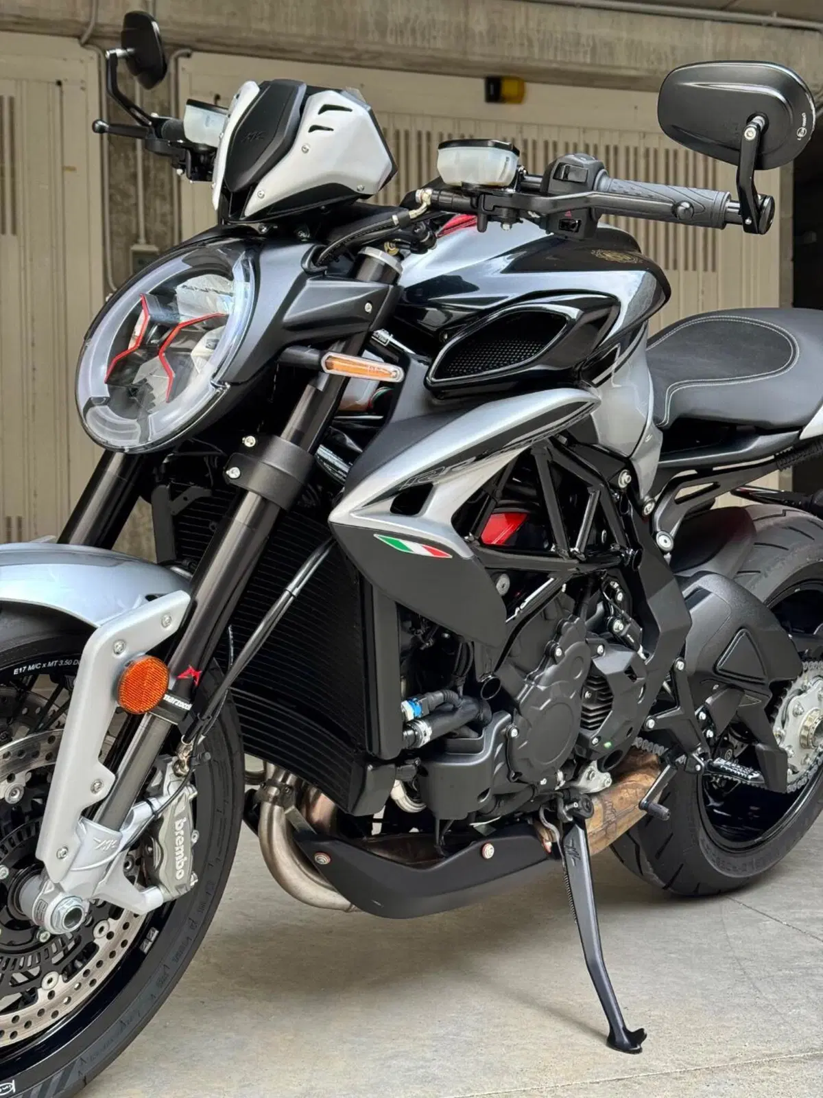 MV Agusta Dragster 800 RR Ottantesimo (2025 - 26) (9)