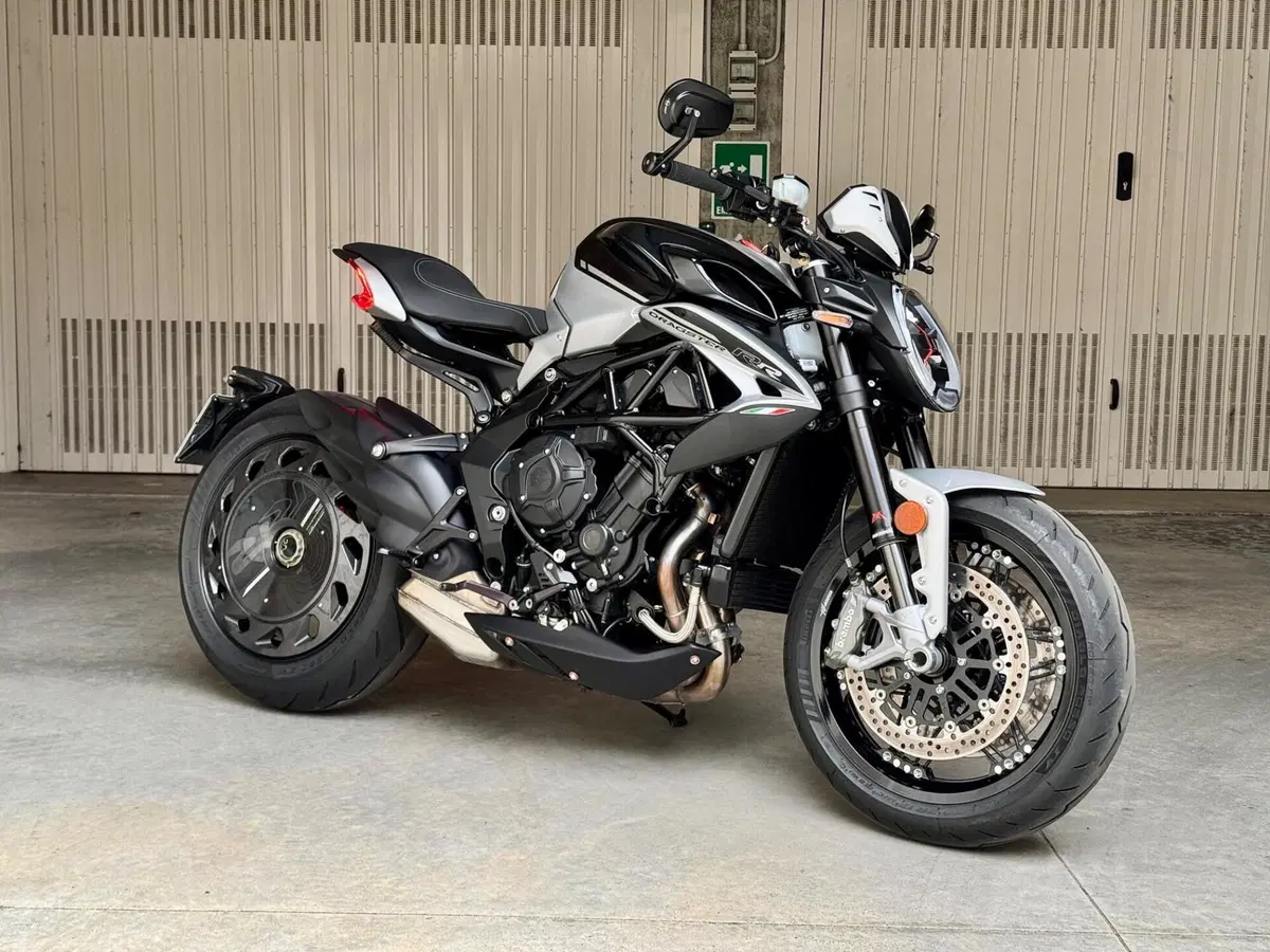 MV Agusta Dragster 800 RR Ottantesimo (2025 - 26) (18)