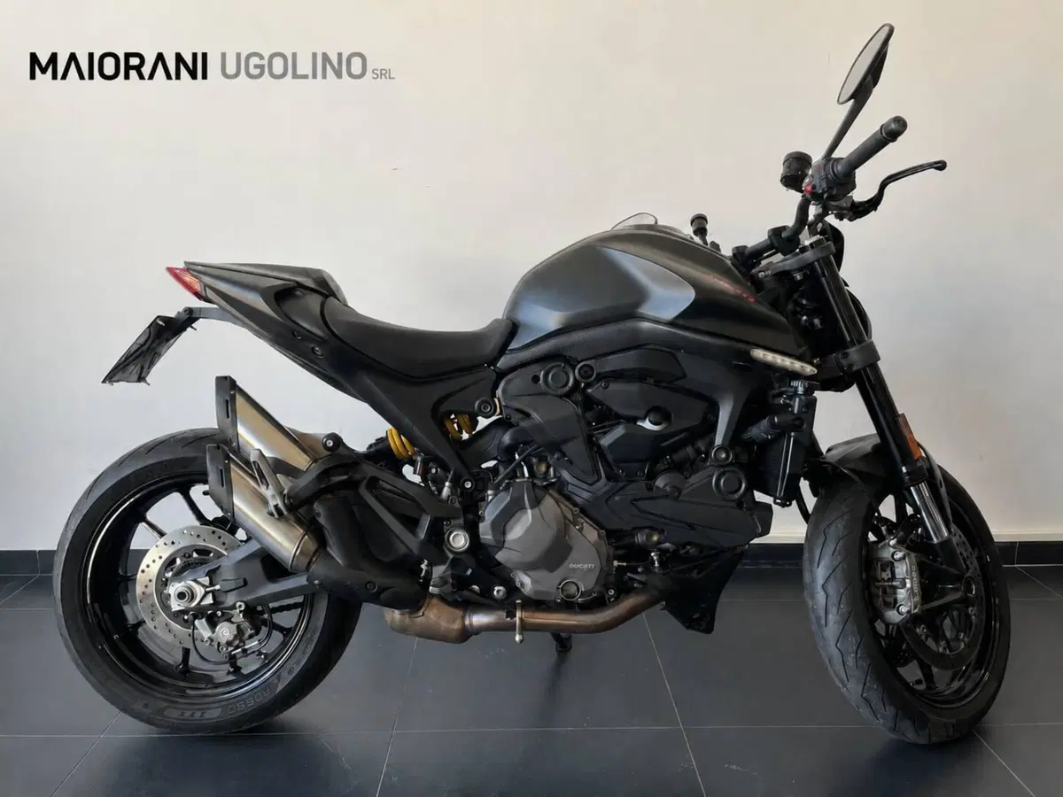 Ducati Monster 937 + (2021 - 25)