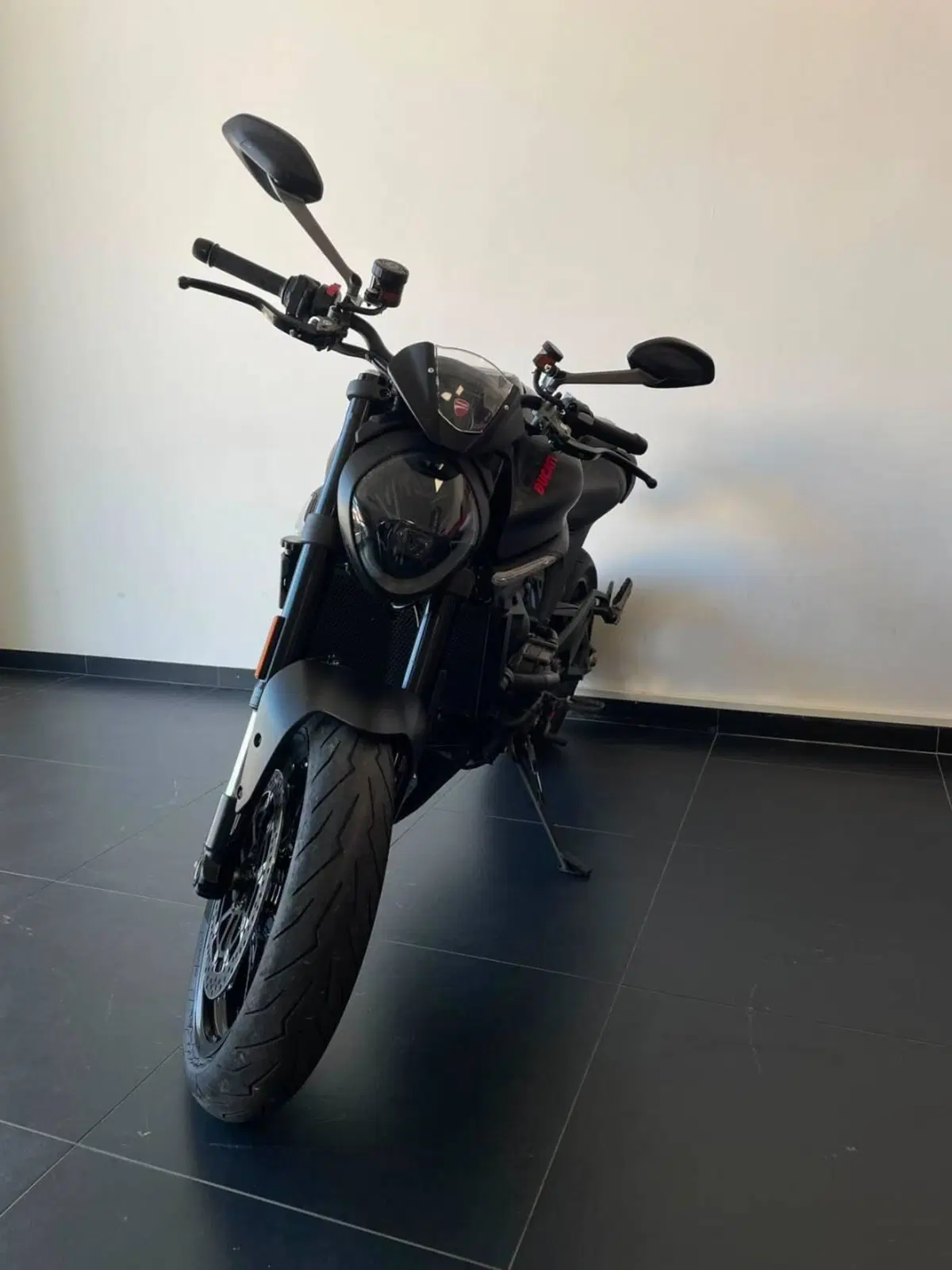 Ducati Monster 937 + (2021 - 25) (3)