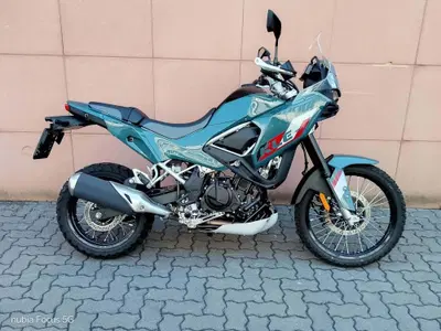Kawasaki KLE 500 SE (2026) usata