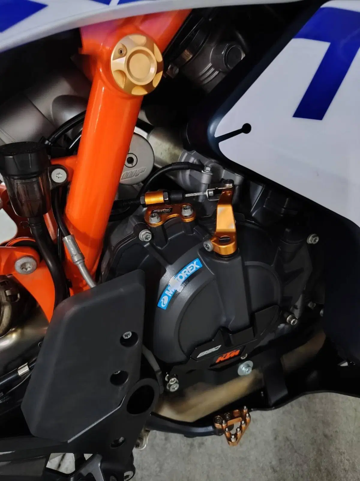 KTM 890 Adventure R (2023 - 24) (16)