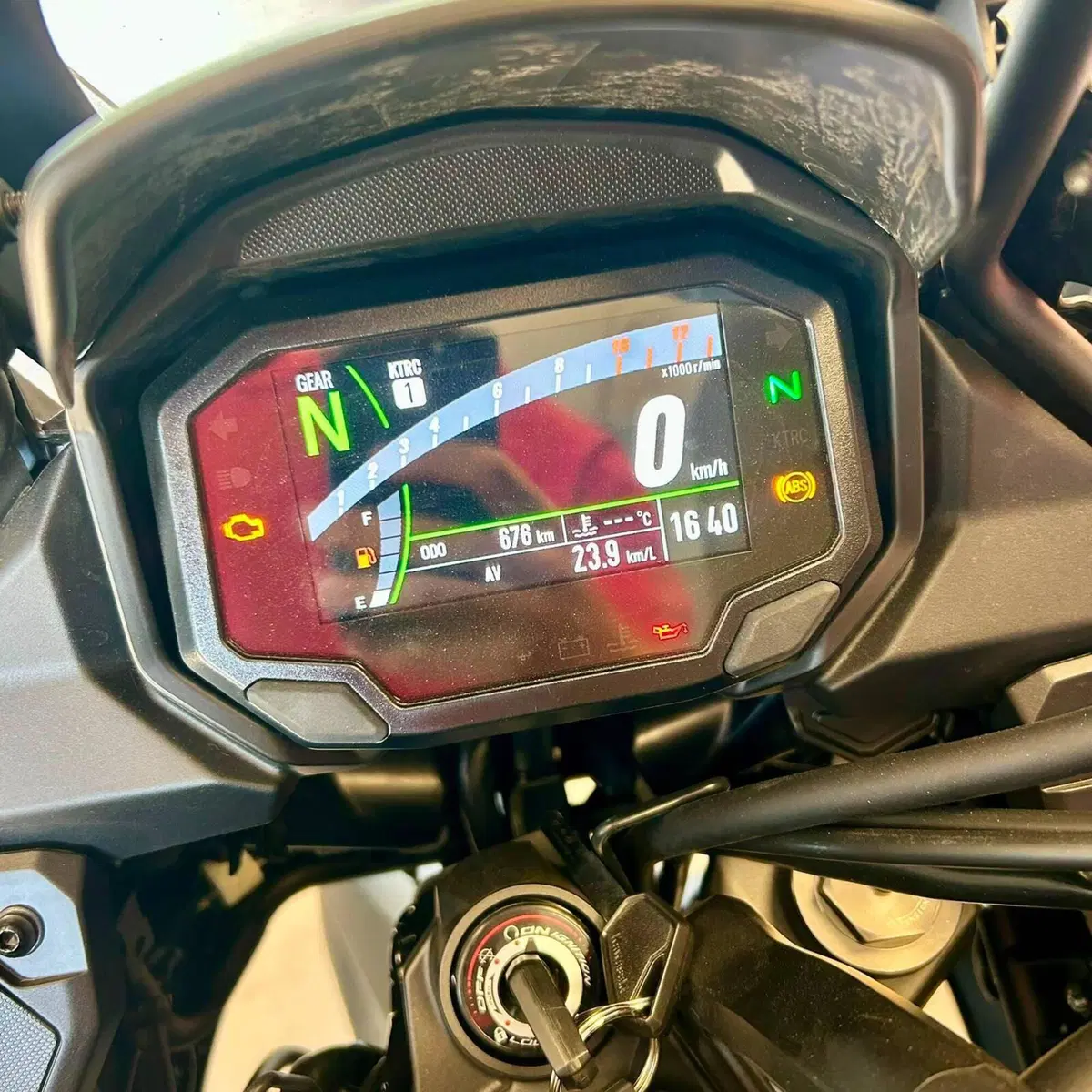 Kawasaki Versys 650 Tourer (2025 - 26) (2)