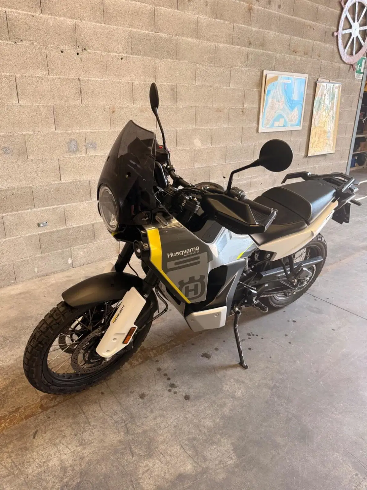 Husqvarna Norden 901 (2022 - 26)