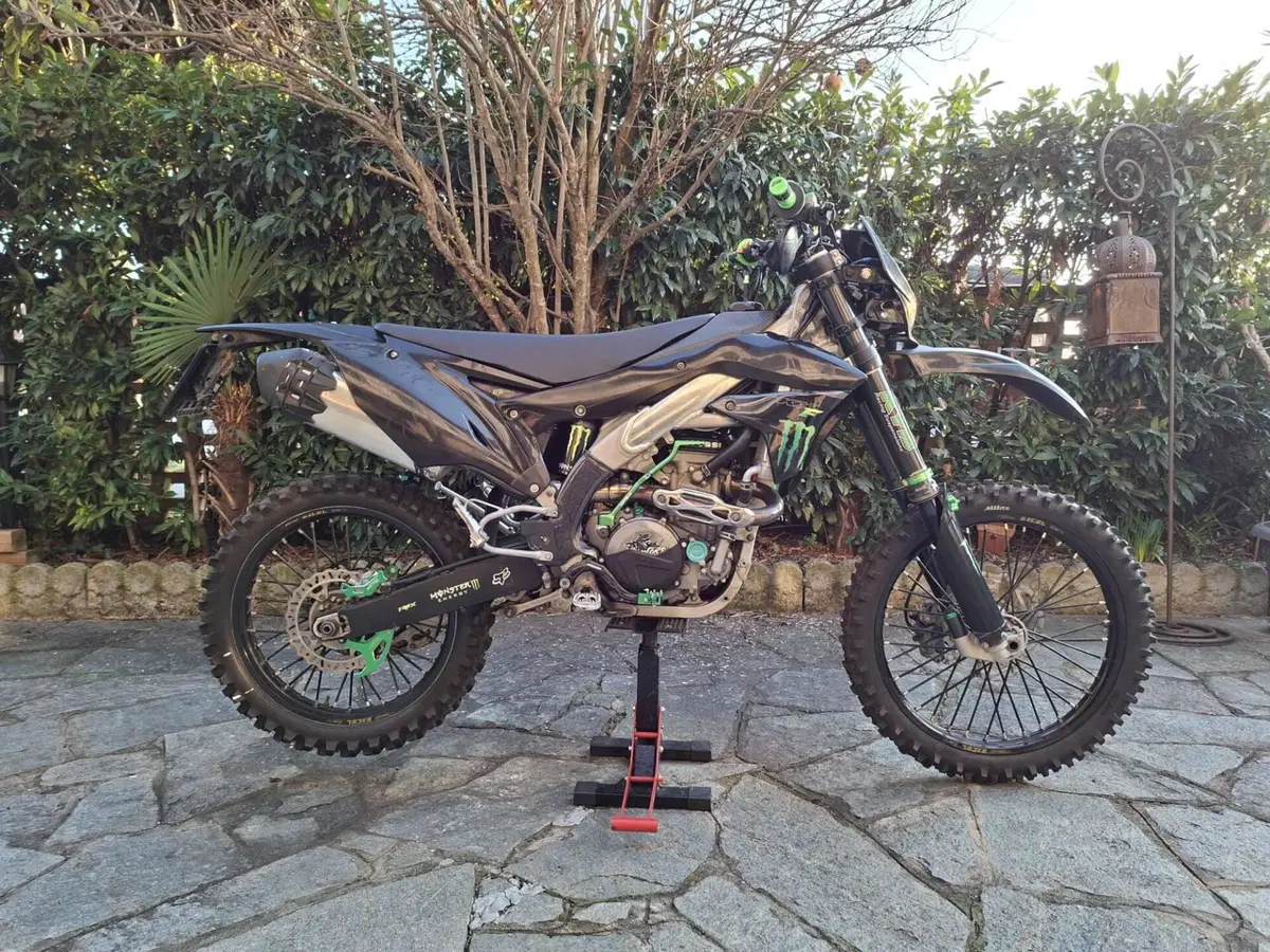 Kawasaki KX450F (2018) (8)
