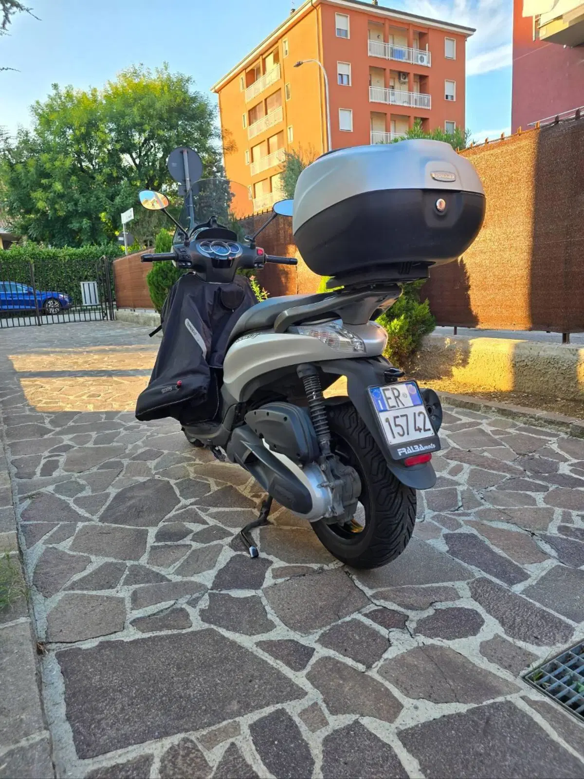 Piaggio Beverly 350 ABS (2016 - 20) (6)
